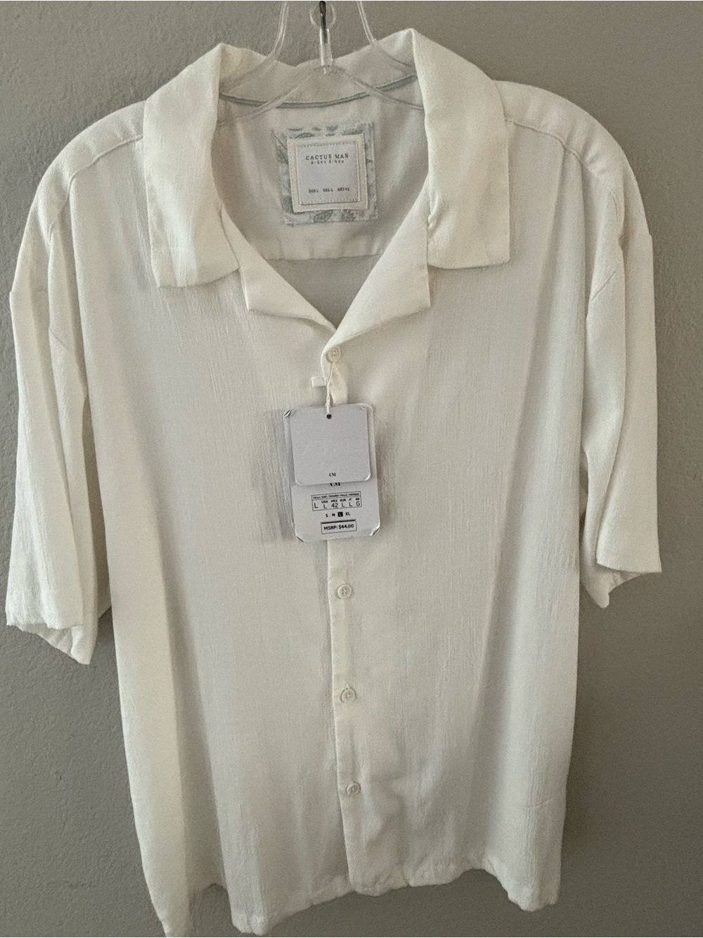 Cactus Men's Short Sleeve Button-Down Shirt in Cream